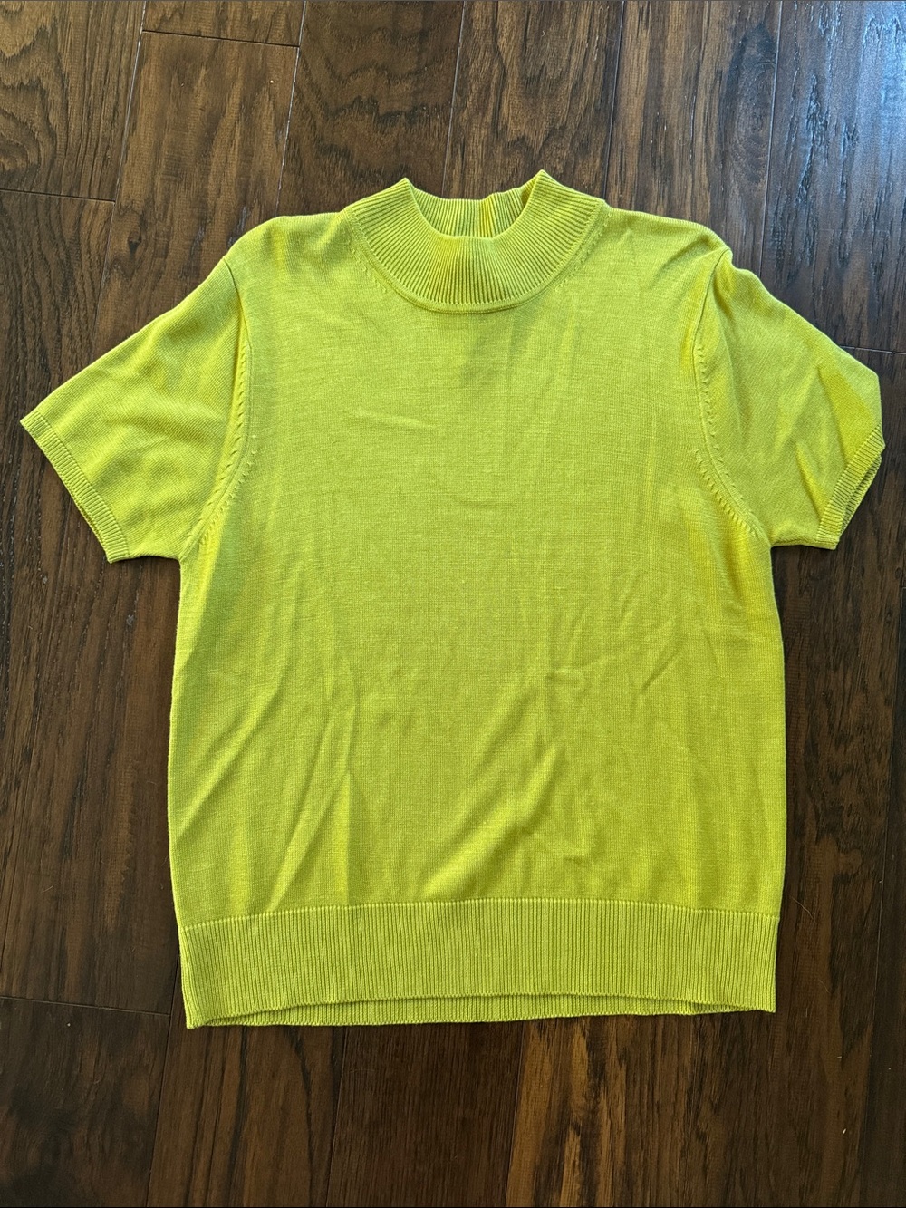 100% silk women’s Short-Sleeve Knit top